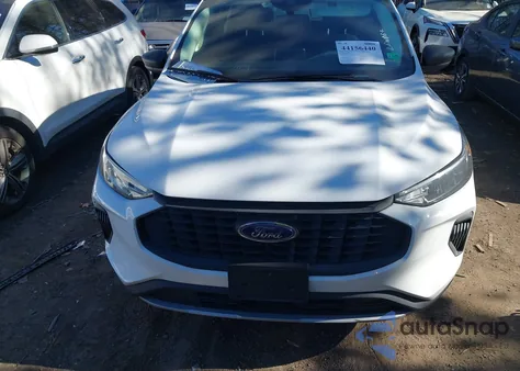 2023 Ford Escape z USA, uszkodzony, nr VIN 1FMCU0FN5PUA34504